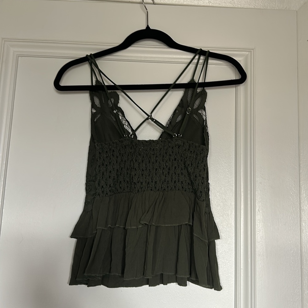 Green top - Picture 2 of 5